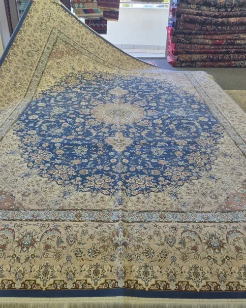 Fine Isfahan rug