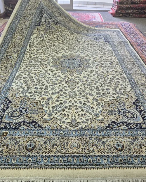 Isfahan rug