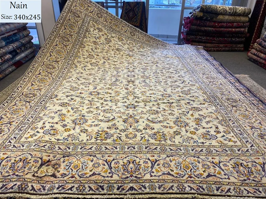 Persian Handmade Nain rug Size 340x245 cm 1