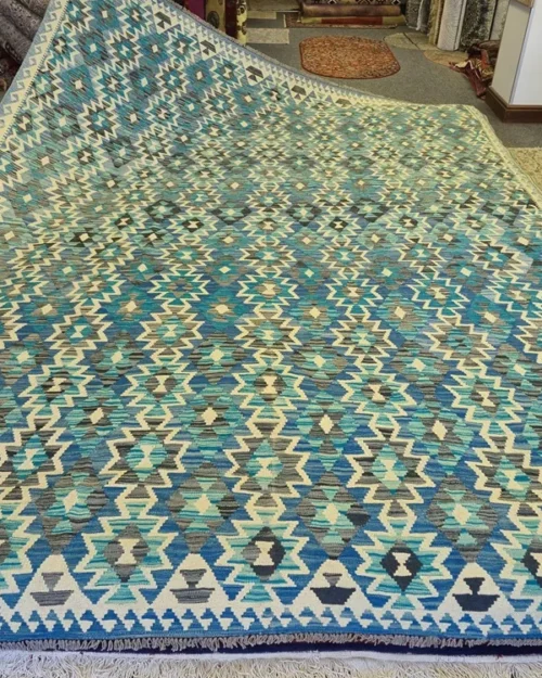 Kilim Chobi