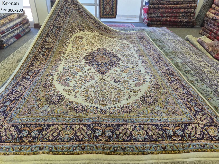 persian floral kerman rug size 300×200 cm 400 knots wool on cotton quality 1