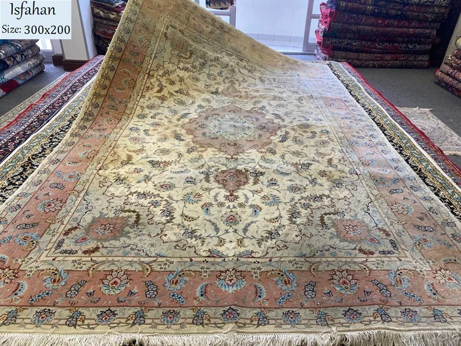 pre loved antique silk isfahan rug size 300x200 cm very fine hand knotted silk thread r80 000 valuation certificate 1