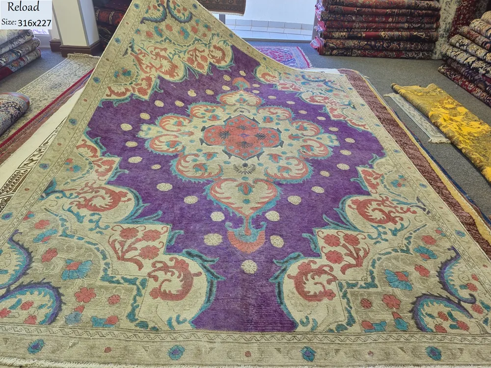 Oriental reload rug