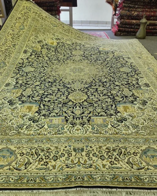 Isfahan carpet