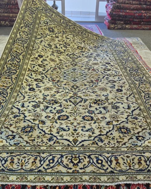 Hand-knotted Kashan